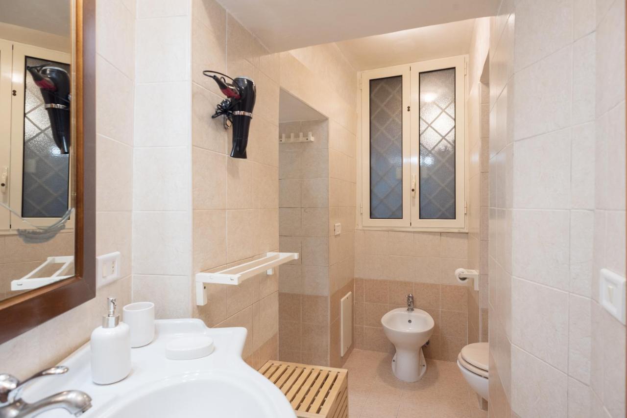 (Room in Naples) Casetta Decumani Esterno foto