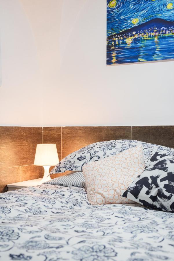 (Room in Naples) Casetta Decumani Esterno foto