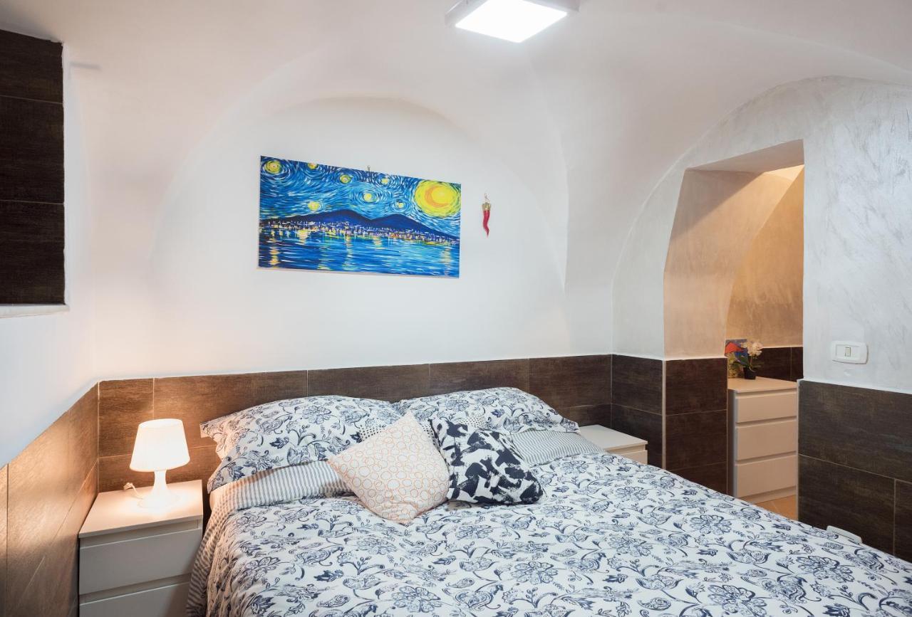 (Room in Naples) Casetta Decumani Esterno foto